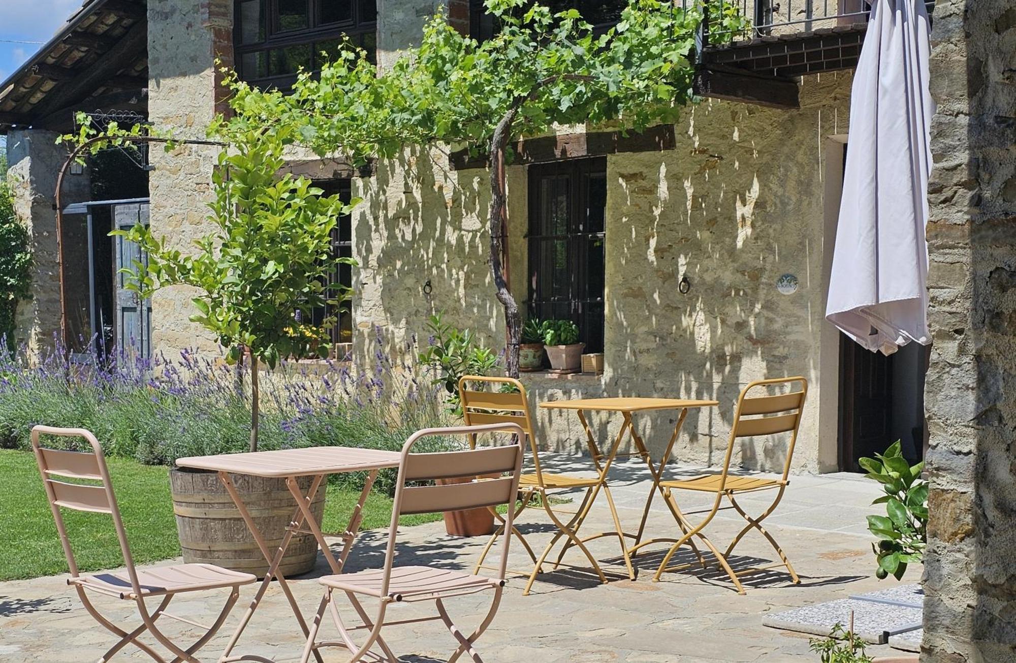 Bed and Breakfast Cascina Il Sogno Cossano Belbo Esterno foto